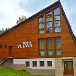 Vltava Strážné